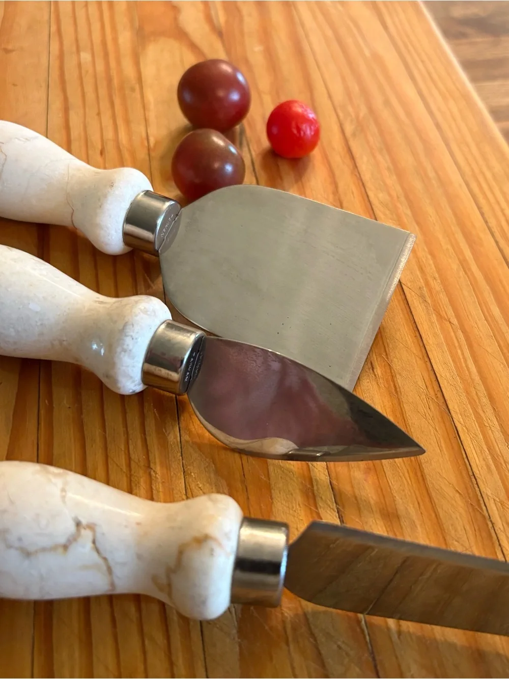 Marble Handle Cheese Knives Set with Spatula - Cream & Silver